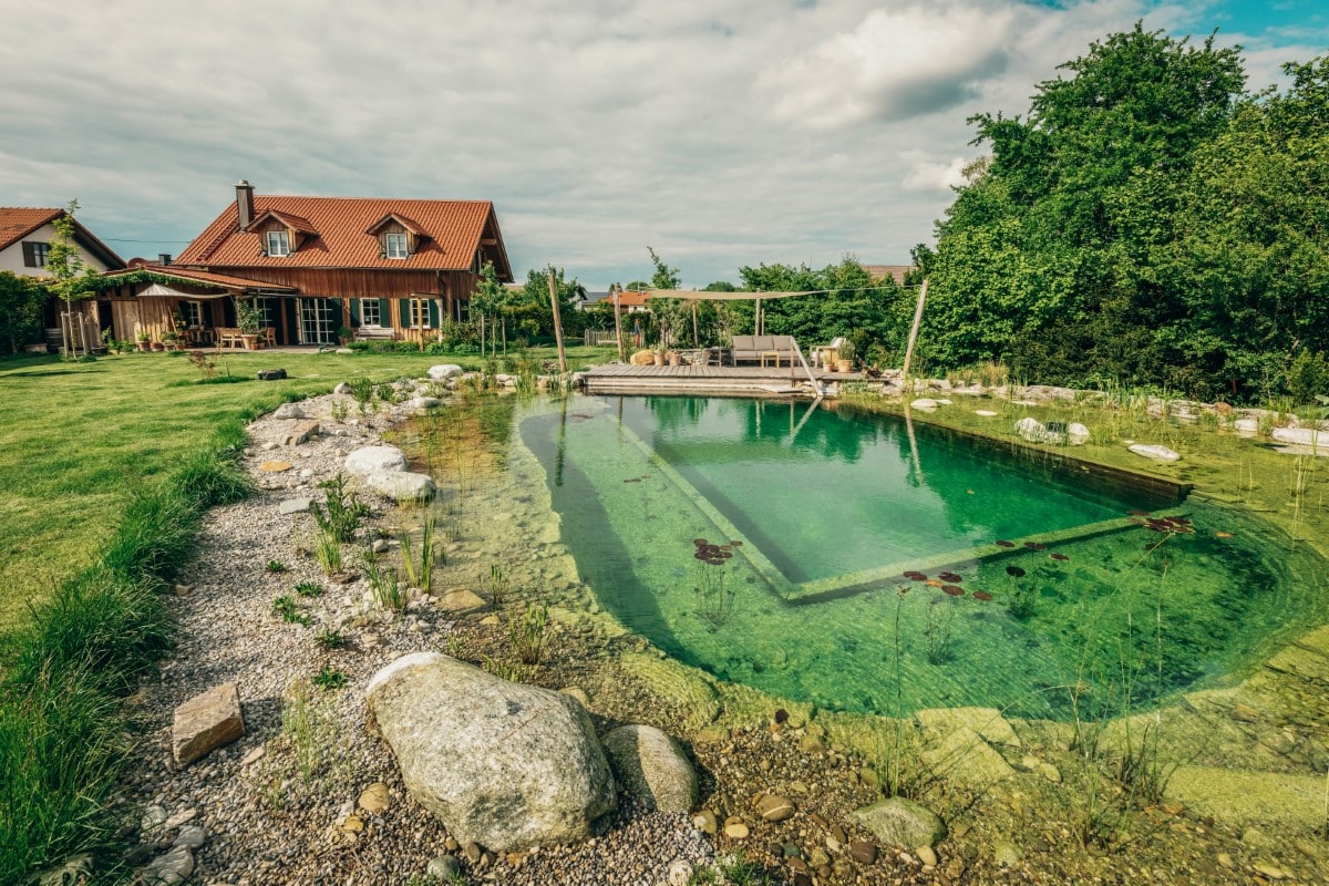 Schwimmteich - Garten- und Landschaftsbau Gschwend