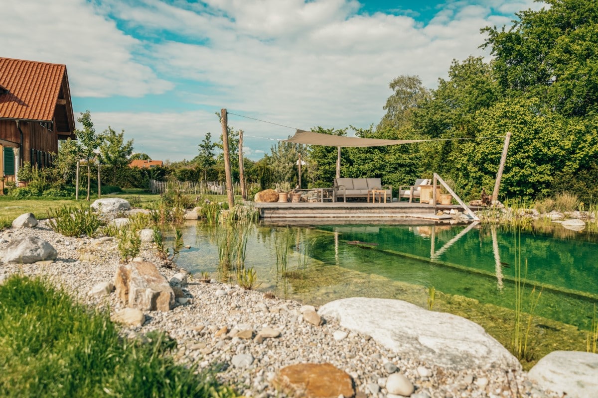 Schwimmteich - Garten- und Landschaftsbau Gschwend